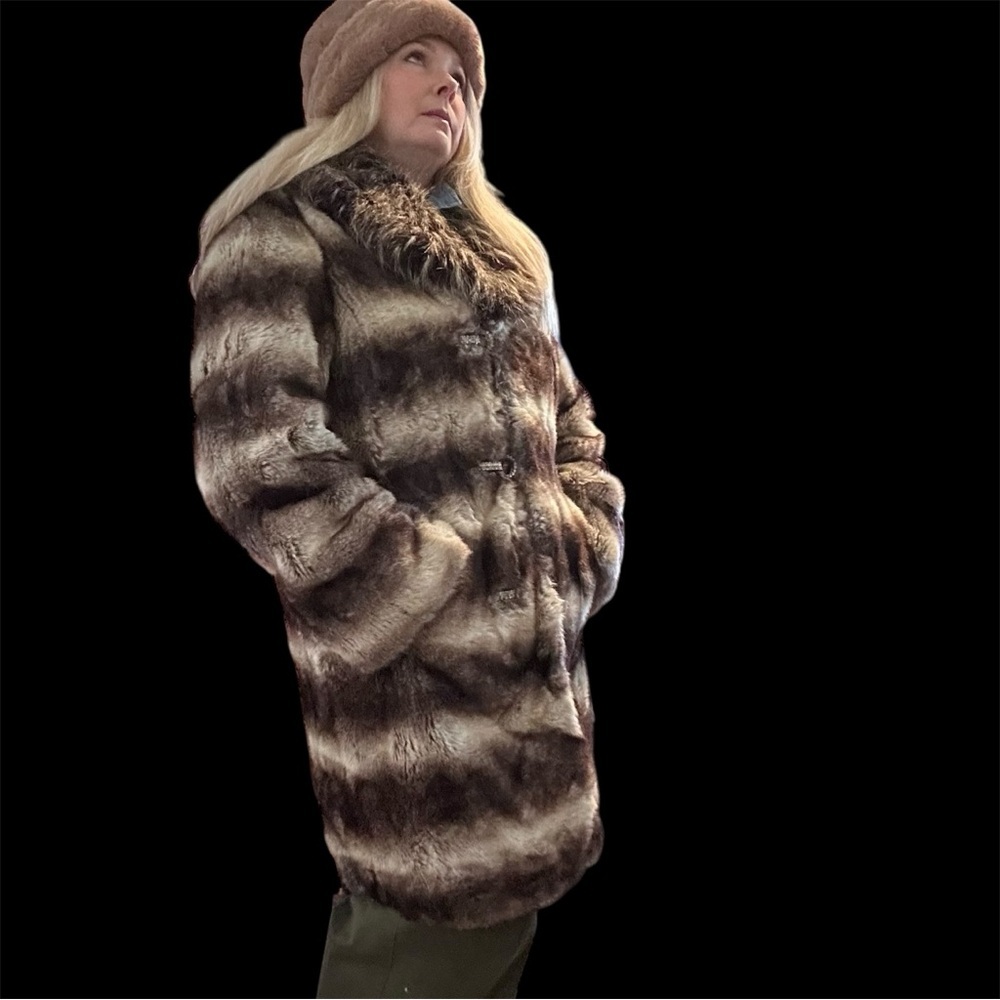 Vintage Pamela McCoy Striped Brown faux fur coat. Size small